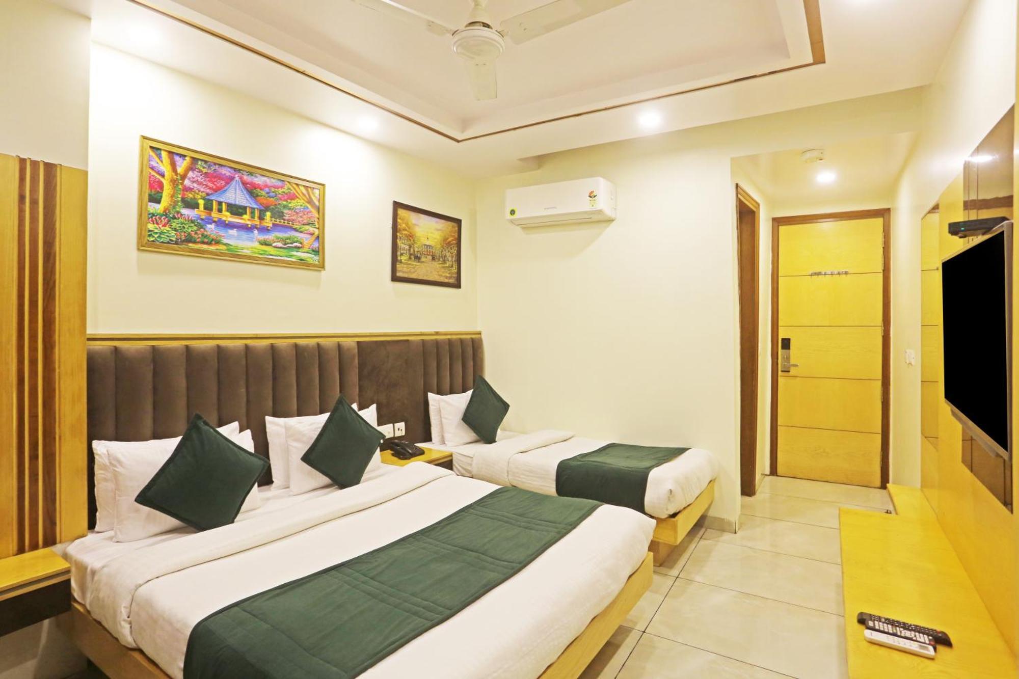 Hotel Aman Imperial Just A Minute Away From New Delhi Railway Station And Connaught Place Nova Deli Exterior foto