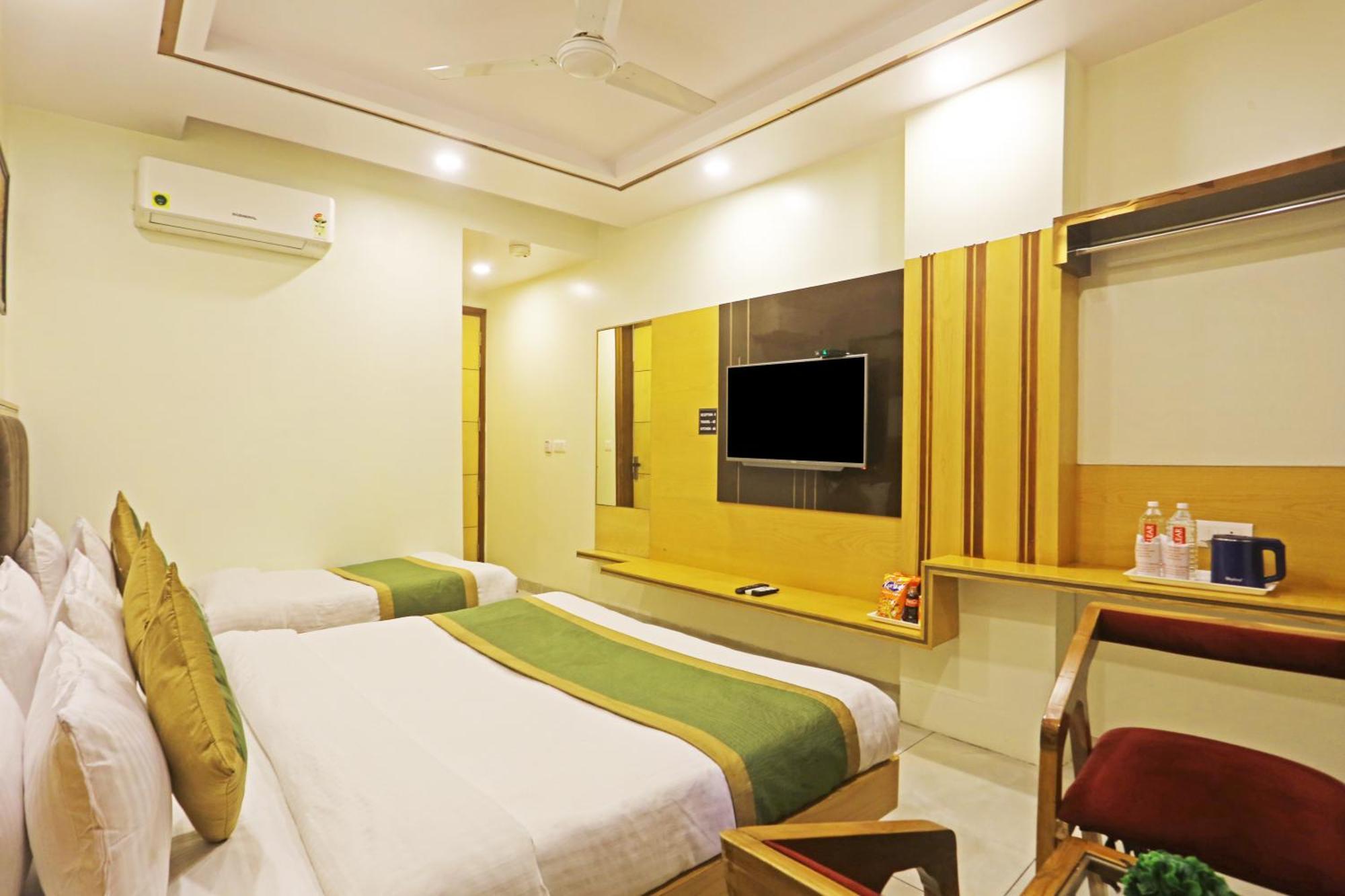 Hotel Aman Imperial Just A Minute Away From New Delhi Railway Station And Connaught Place Nova Deli Exterior foto