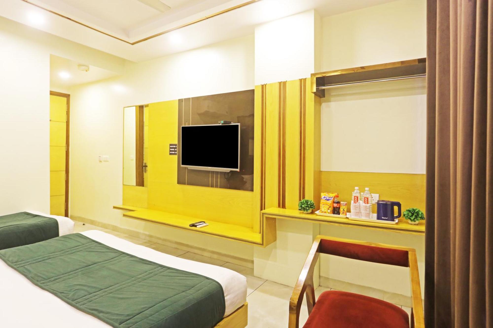 Hotel Aman Imperial Just A Minute Away From New Delhi Railway Station And Connaught Place Nova Deli Exterior foto